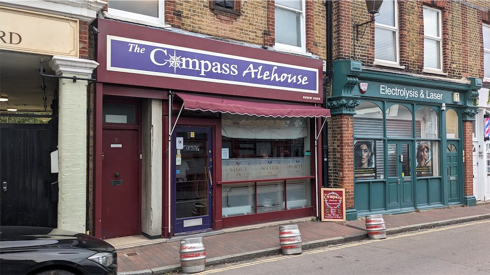 Exterior photo of the Compass Alehouse, Gravesend