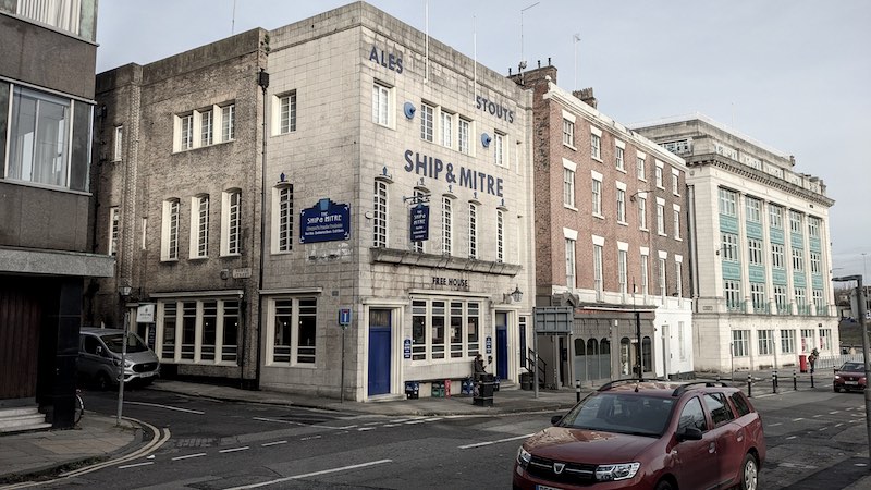 Exterior photo of the Ship & Mitre, Liverpool